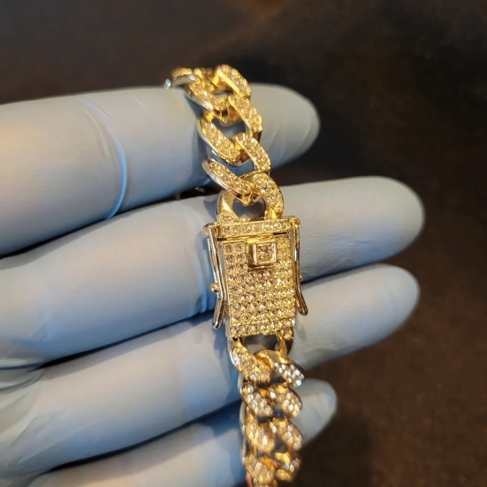 Stainless steel iced out bracelet - Picture 1 of 3